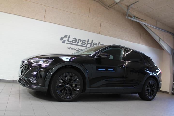 Sort Audi Q8 e-tron fra 2024