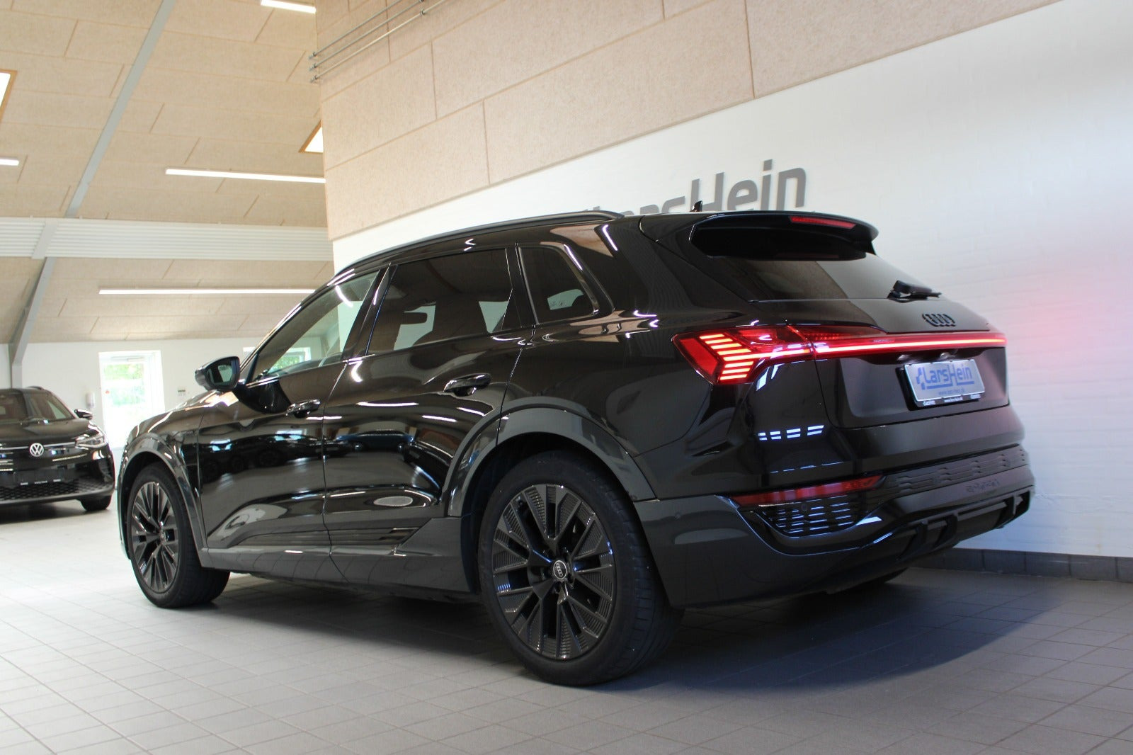 Sort Audi Q8 e-tron fra 2024