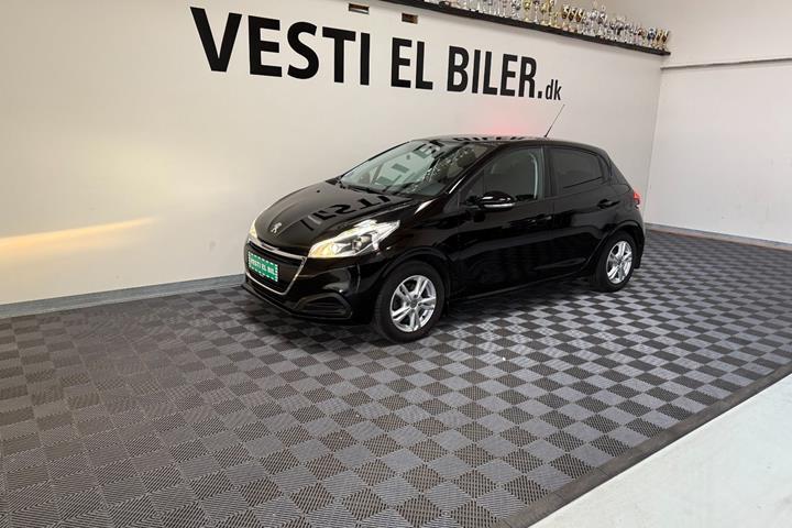Sort Peugeot 208 fra 2015