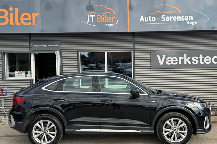 Sort Audi Q3 fra 2023