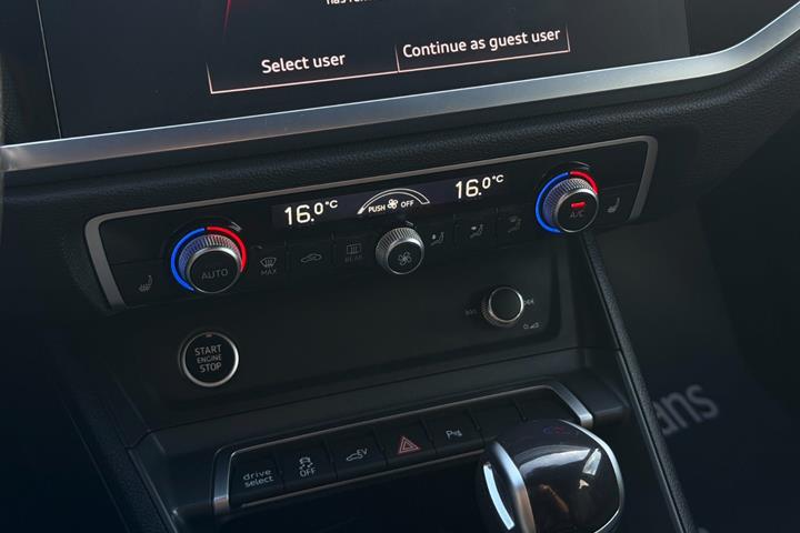 Sort Audi Q3 fra 2023