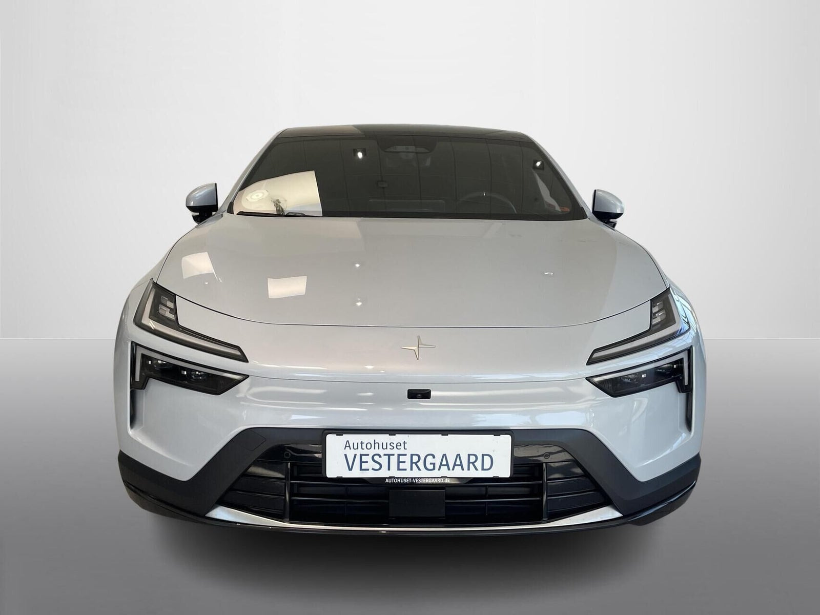 Sølv Polestar 4 fra 2026