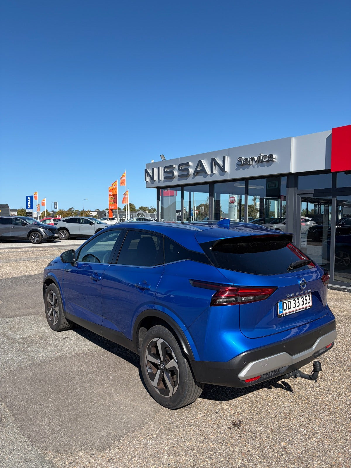 Blå Nissan Qashqai fra 2021