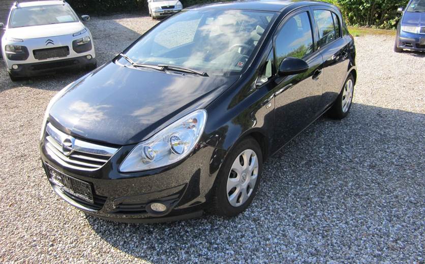 Opel Corsa 1,4 Twinport Edition 111 100HK 5d