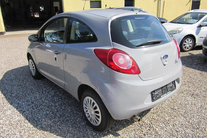 Grå Ford Ka fra 2015