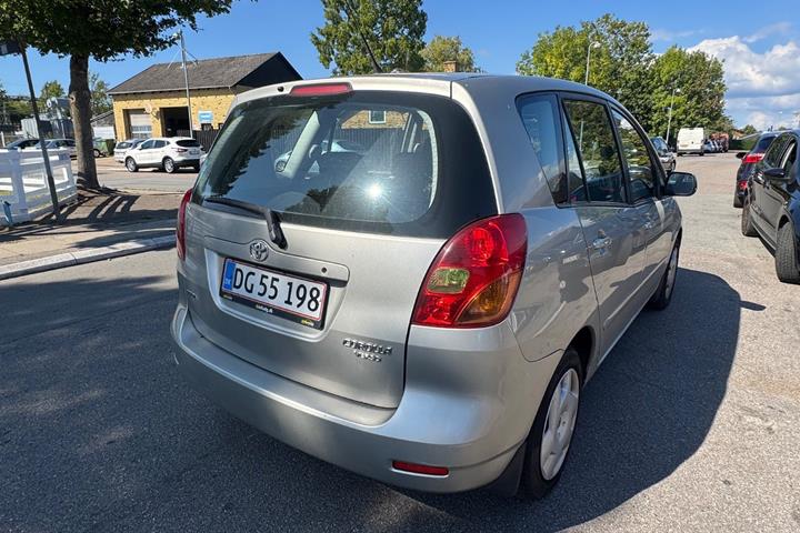 undefined Toyota Corolla Verso fra 2002
