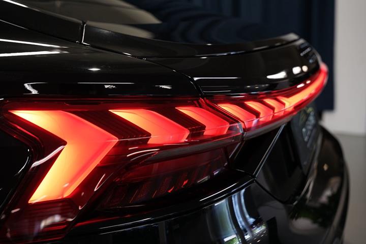 Sort Audi e-tron GT fra 2021