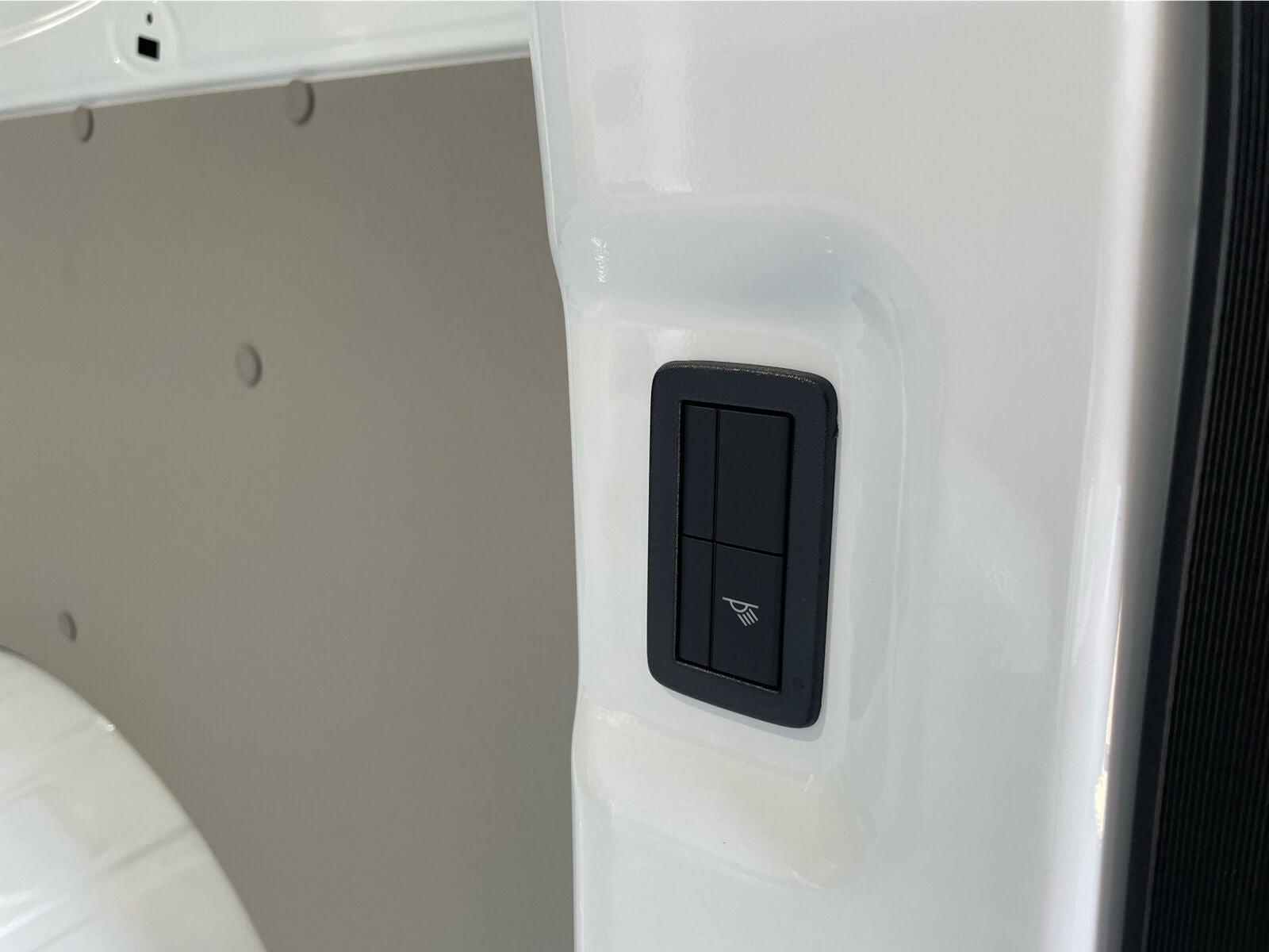 Hvid VW e-Transporter fra 2025