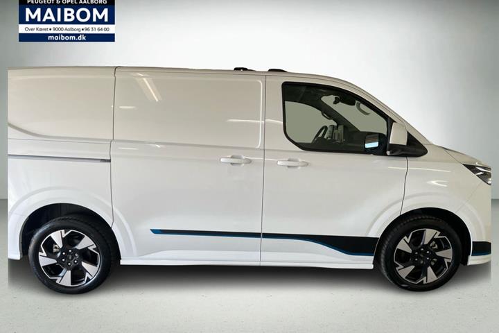 Hvid Ford E-Transit Custom 320 L1 fra 2026