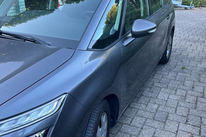 undefined Citroën C4 SpaceTourer fra 2020