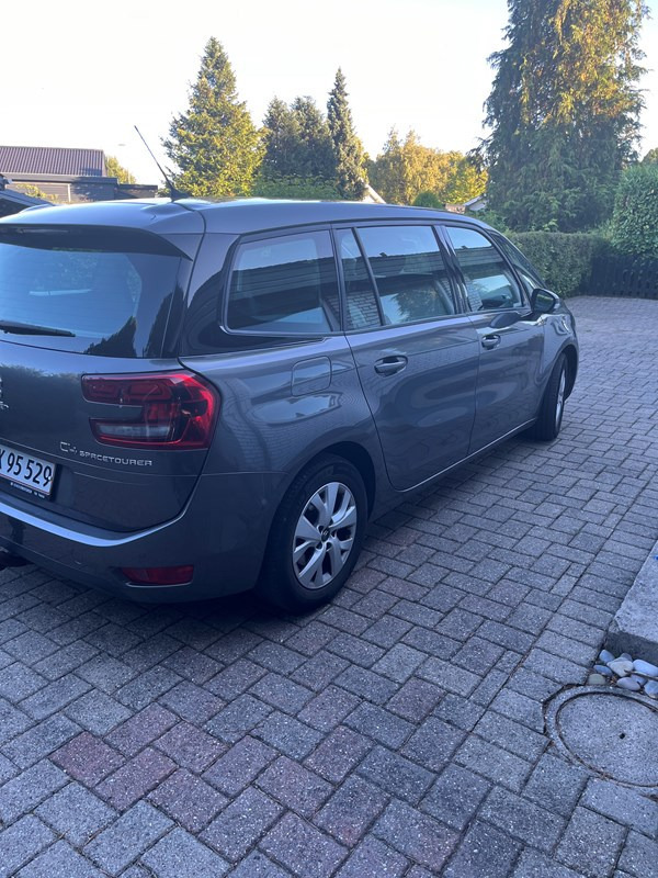 undefined Citroën C4 SpaceTourer fra 2020