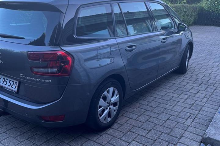 undefined Citroën C4 SpaceTourer fra 2020