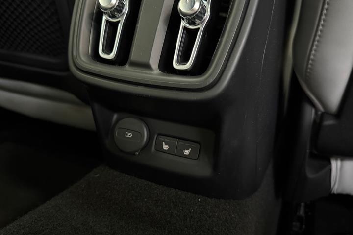 Hvid Polestar 2 fra 2023