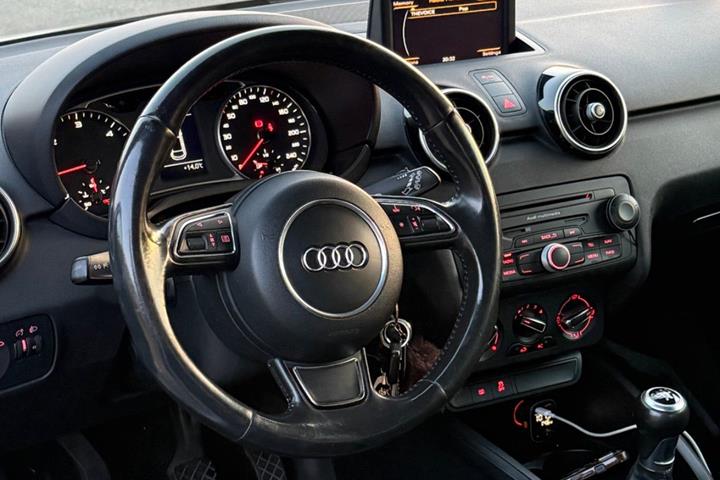 Sølv Audi A1 fra 2011