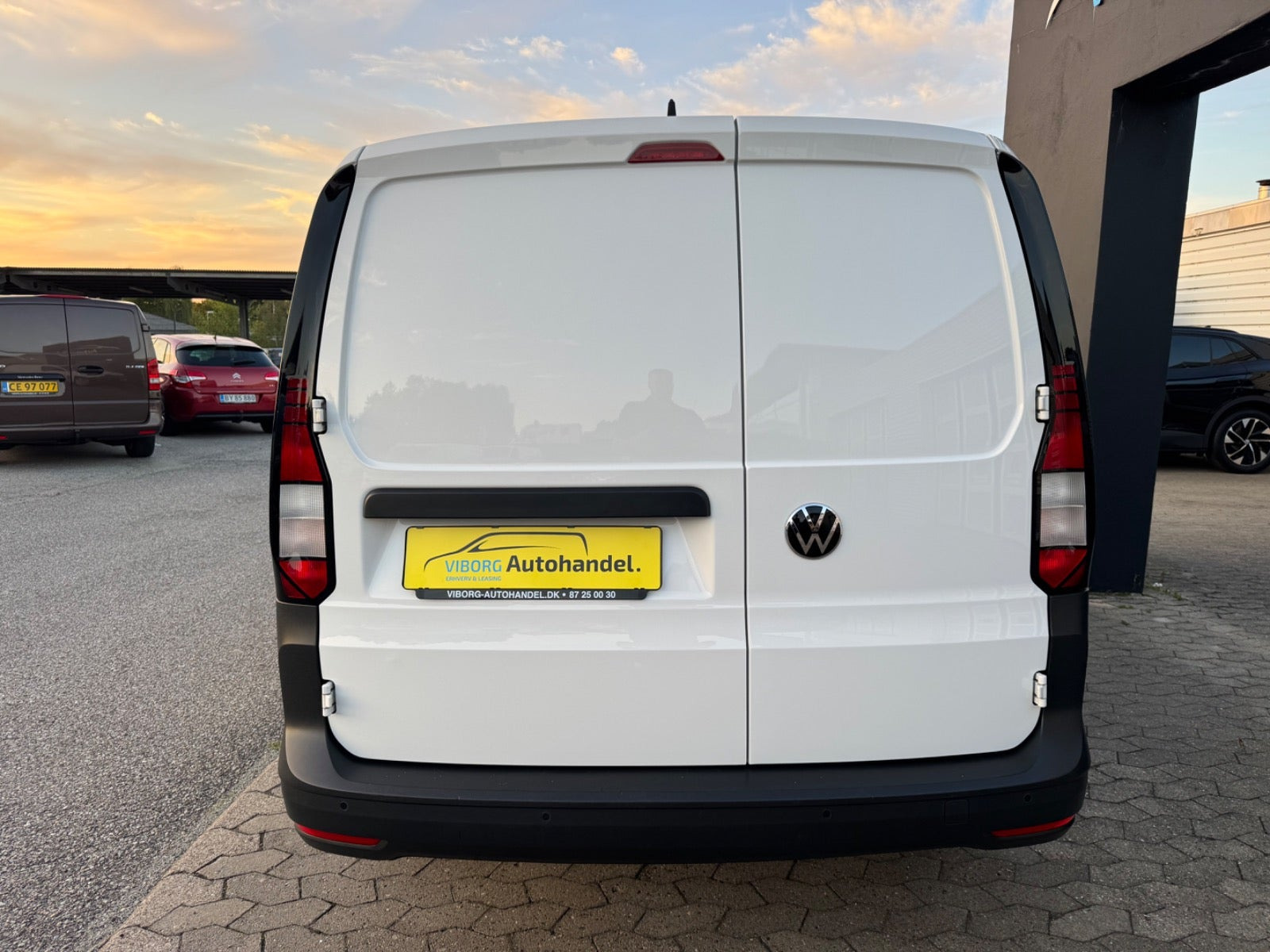 Hvid VW Caddy Maxi fra 2025