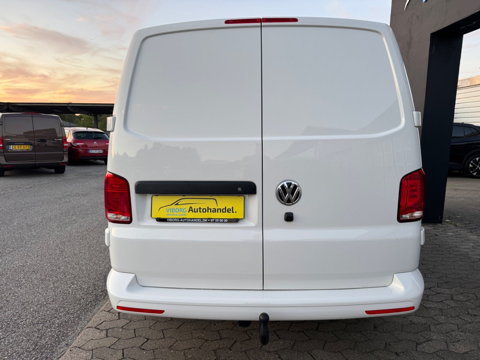 Hvid VW Transporter fra 2021