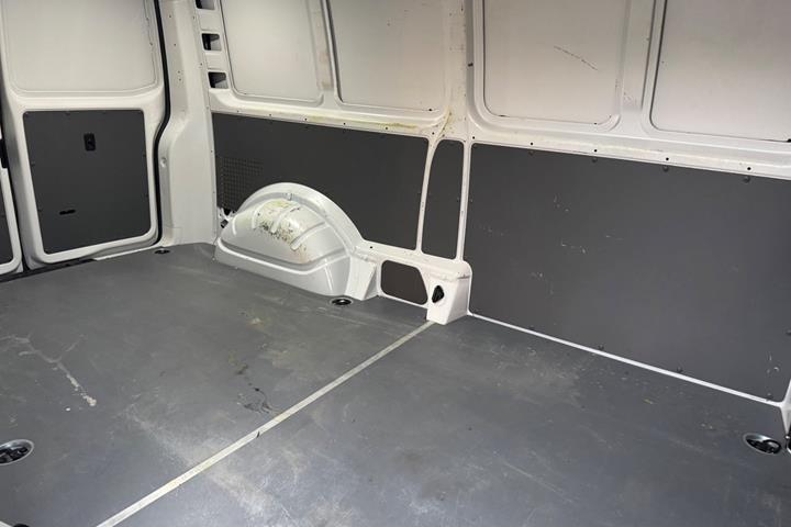 Hvid VW Transporter fra 2021