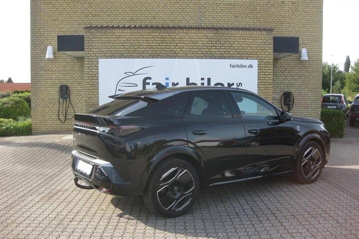 Sort Peugeot e-3008 fra 2025
