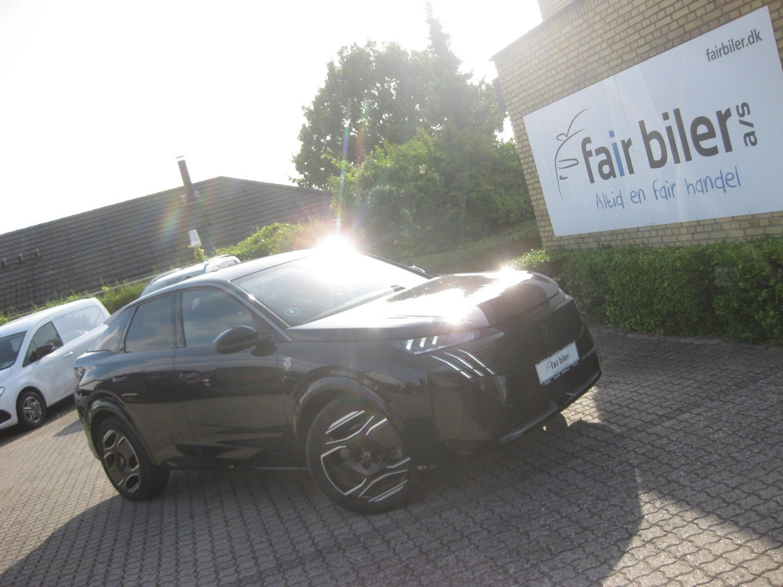 Sort Peugeot e-3008 fra 2025