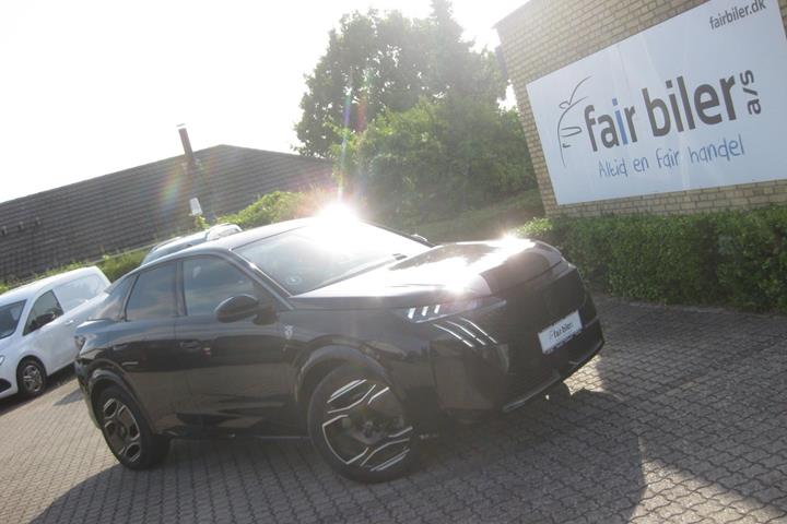 Sort Peugeot e-3008 fra 2025