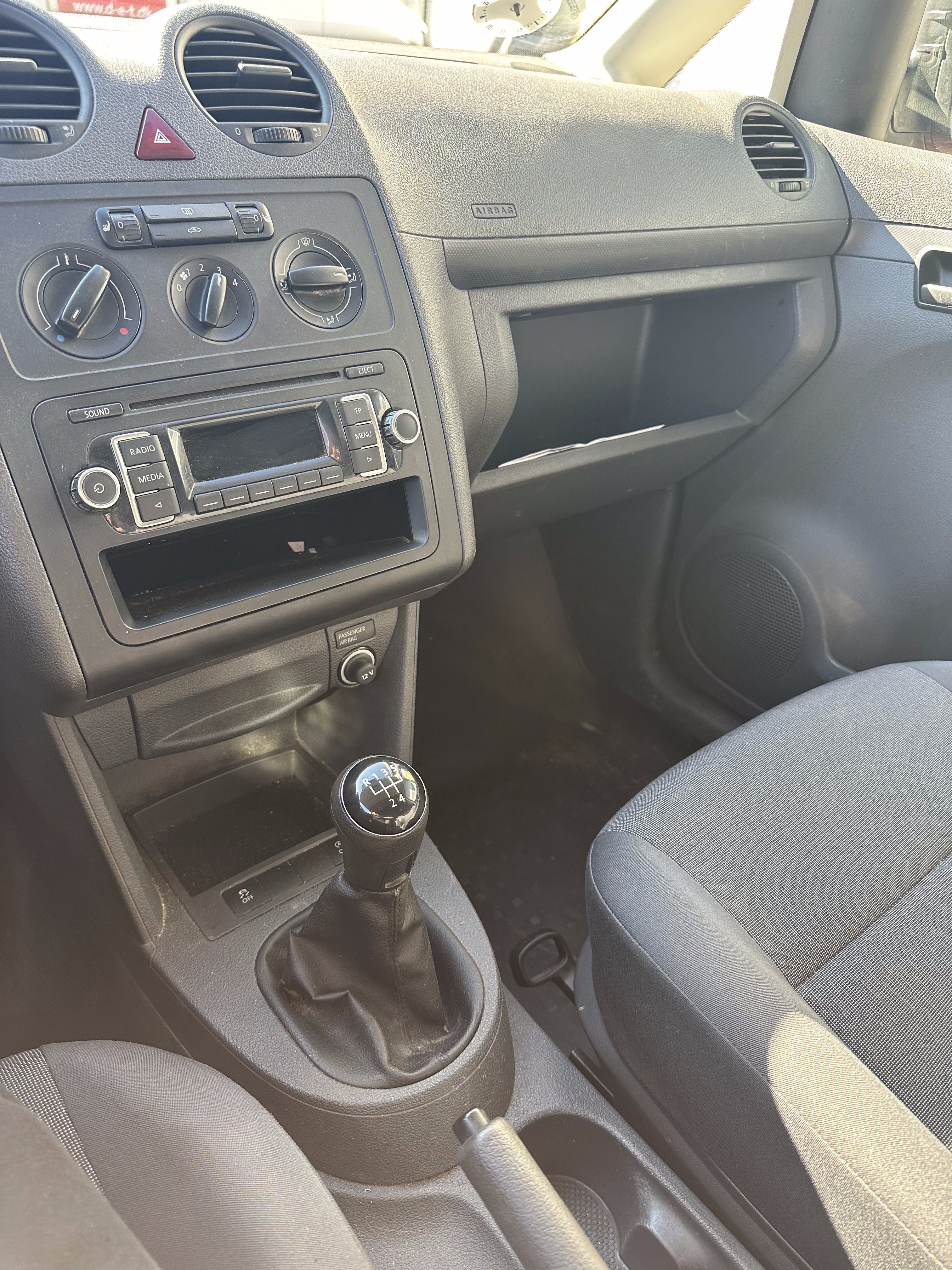 Rød VW Caddy fra 2014