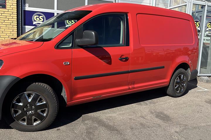 Rød VW Caddy fra 2014