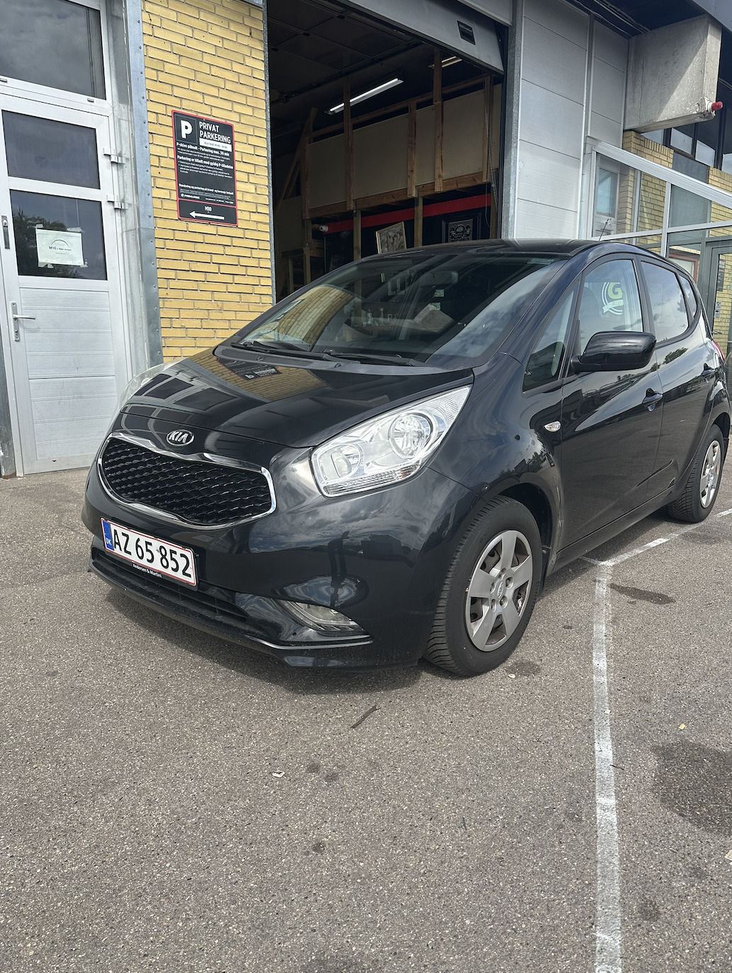 Sort Kia Venga fra 2016