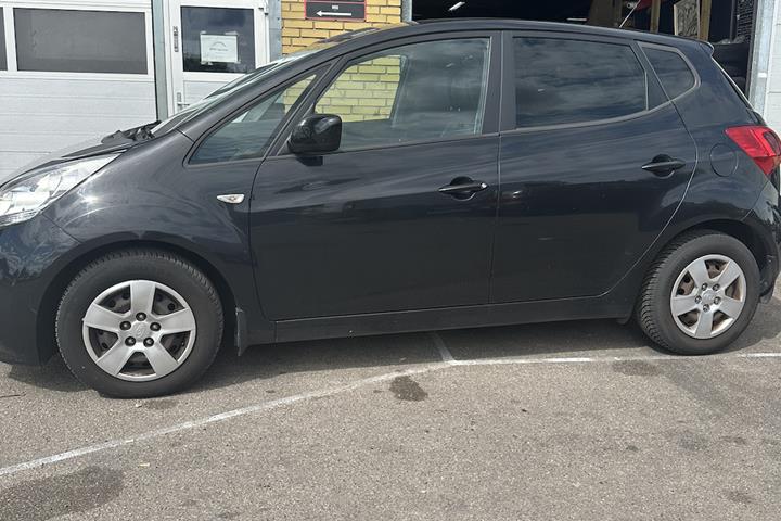 Sort Kia Venga fra 2016