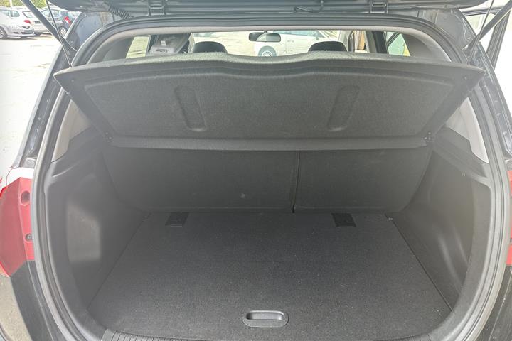 Sort Kia Venga fra 2016
