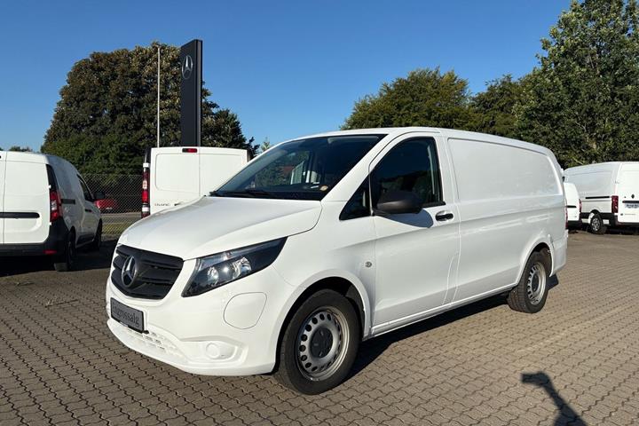Hvid Mercedes eVito 112 fra 2022
