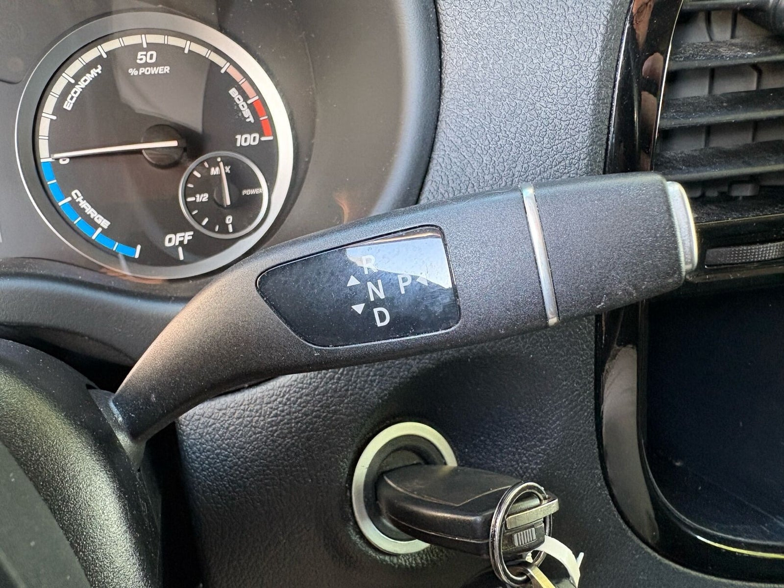 Hvid Mercedes eVito 112 fra 2022