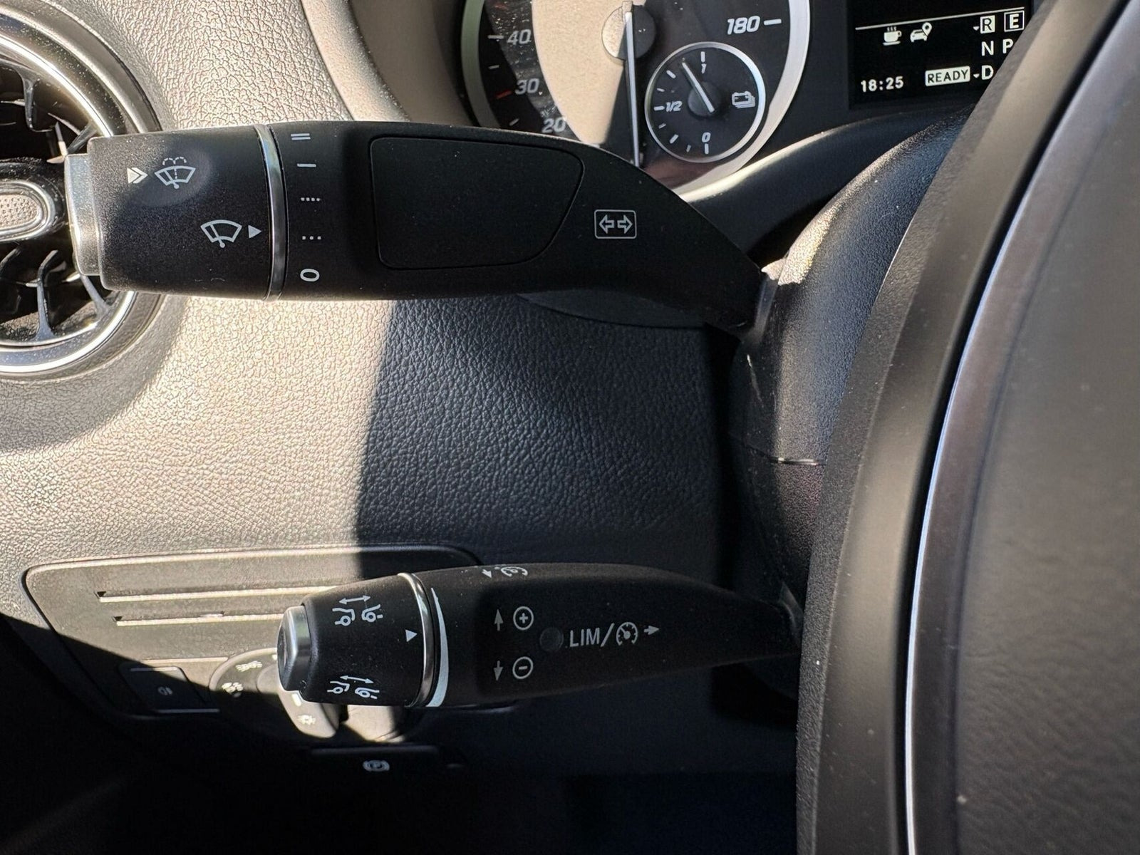 Hvid Mercedes eVito 112 fra 2022