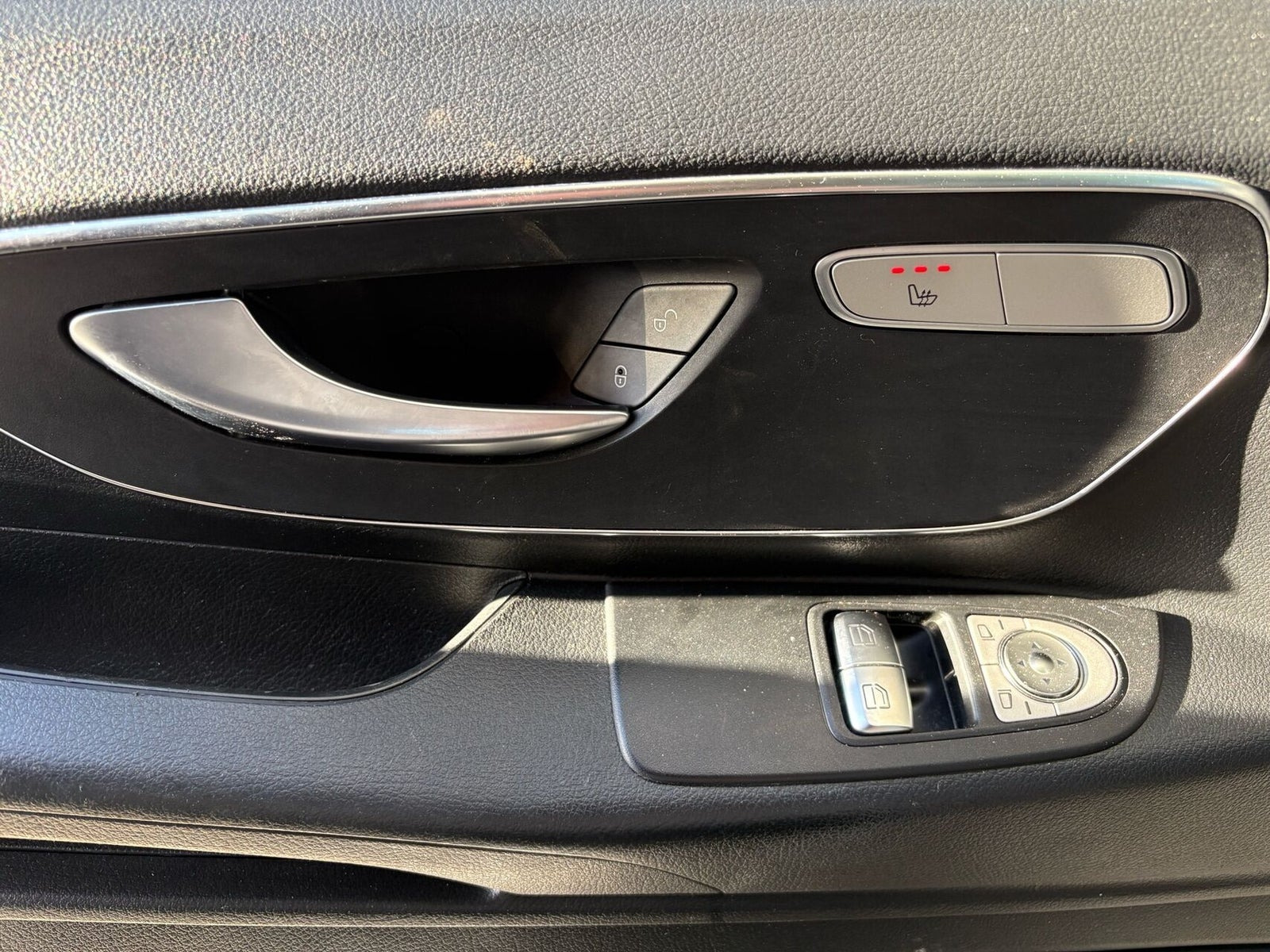 Hvid Mercedes eVito 112 fra 2022
