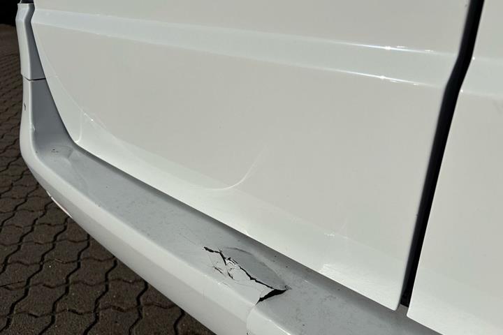 Hvid Mercedes eVito 112 fra 2022