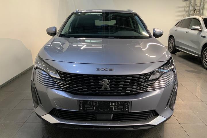 Sølv Peugeot 3008 fra 2021