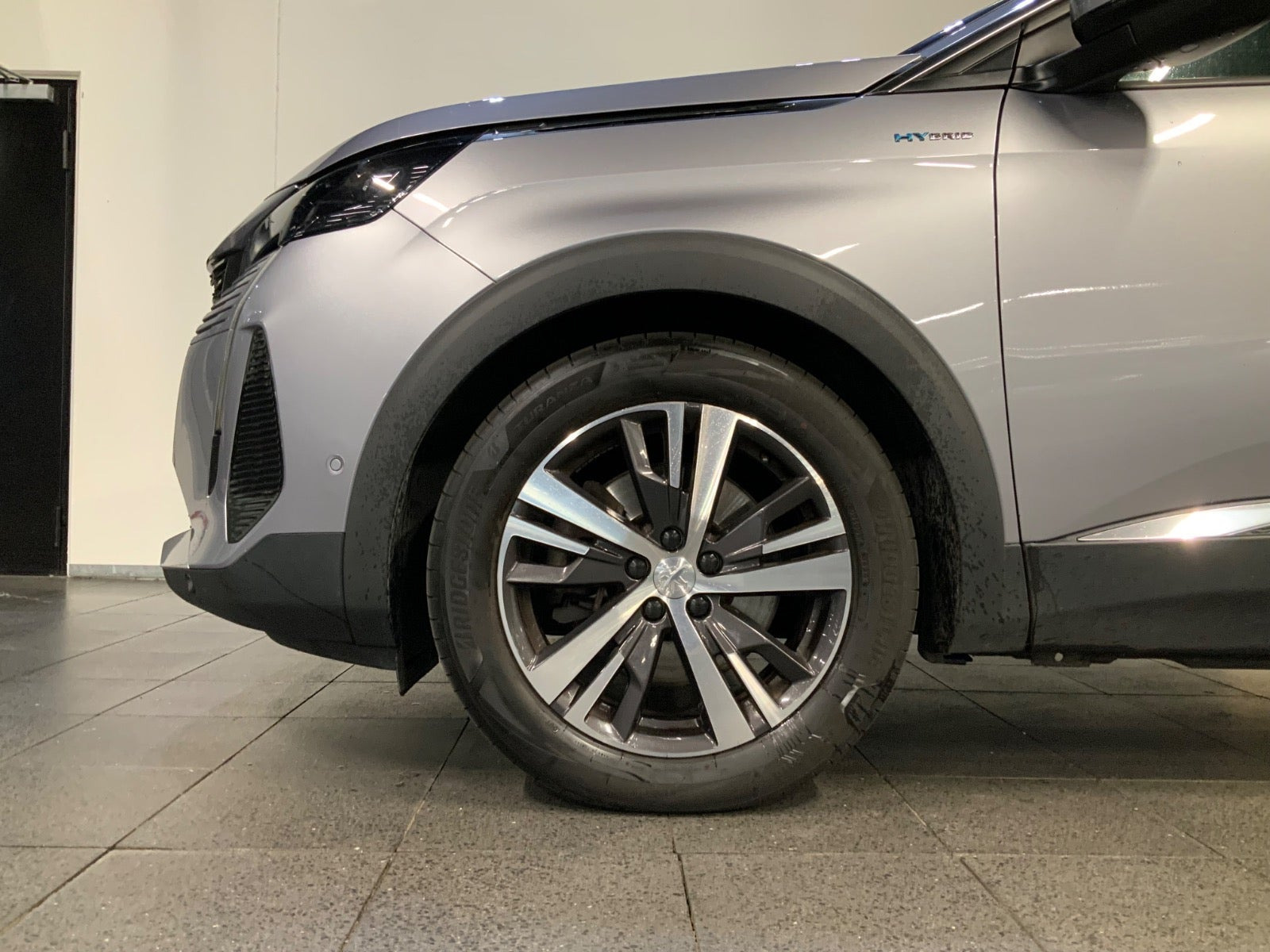 Sølv Peugeot 3008 fra 2021