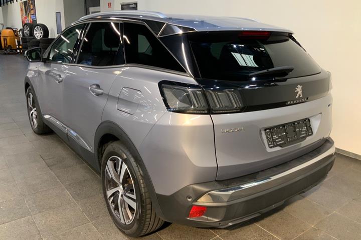 Sølv Peugeot 3008 fra 2021