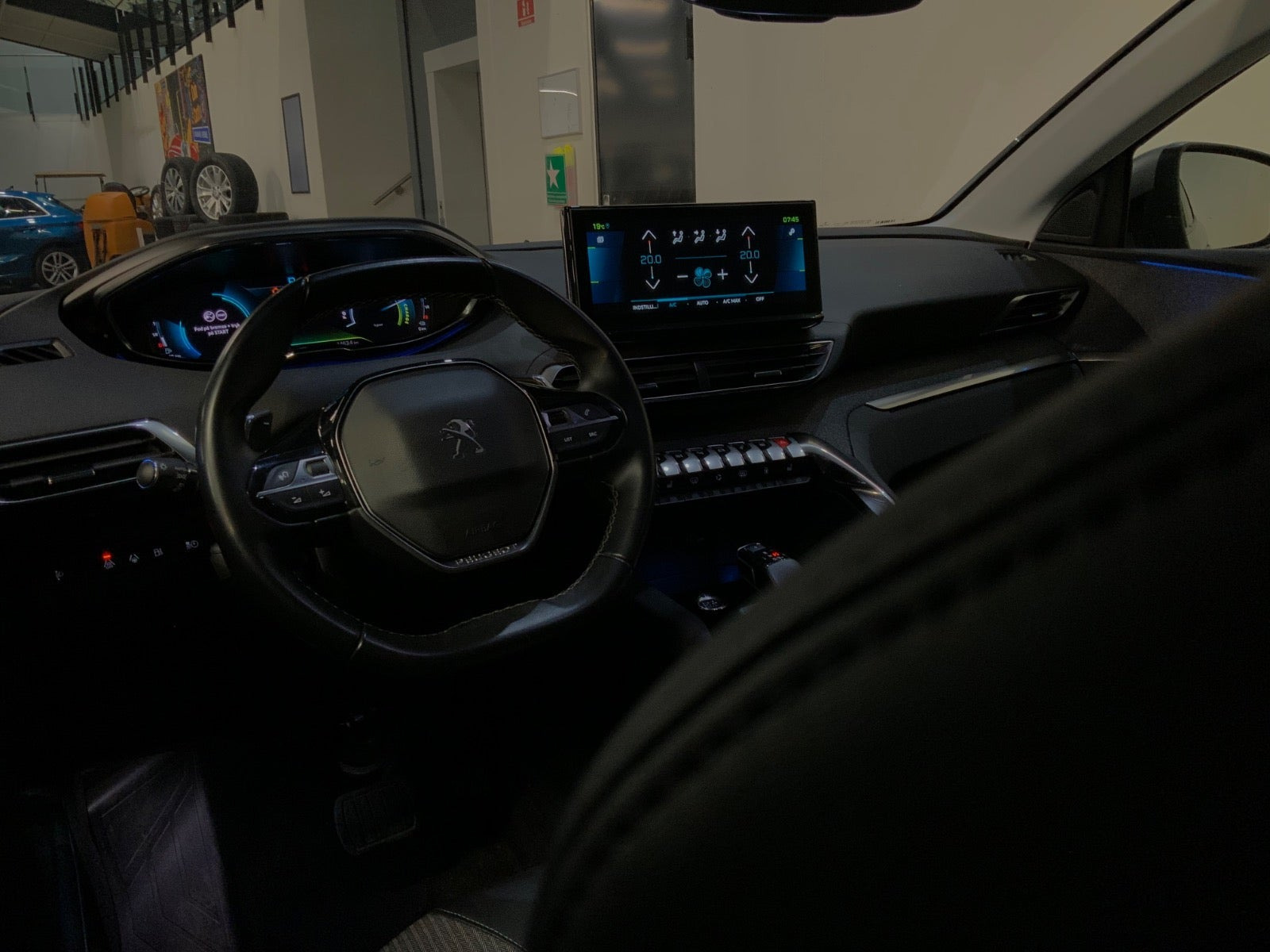 Sølv Peugeot 3008 fra 2021