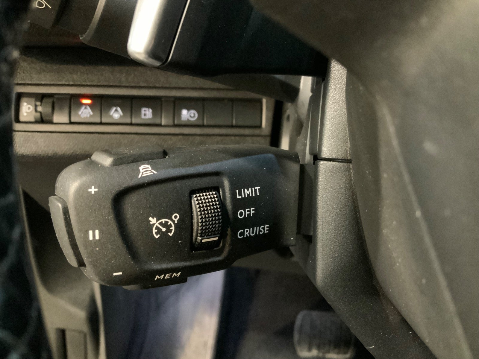 Sølv Peugeot 3008 fra 2021