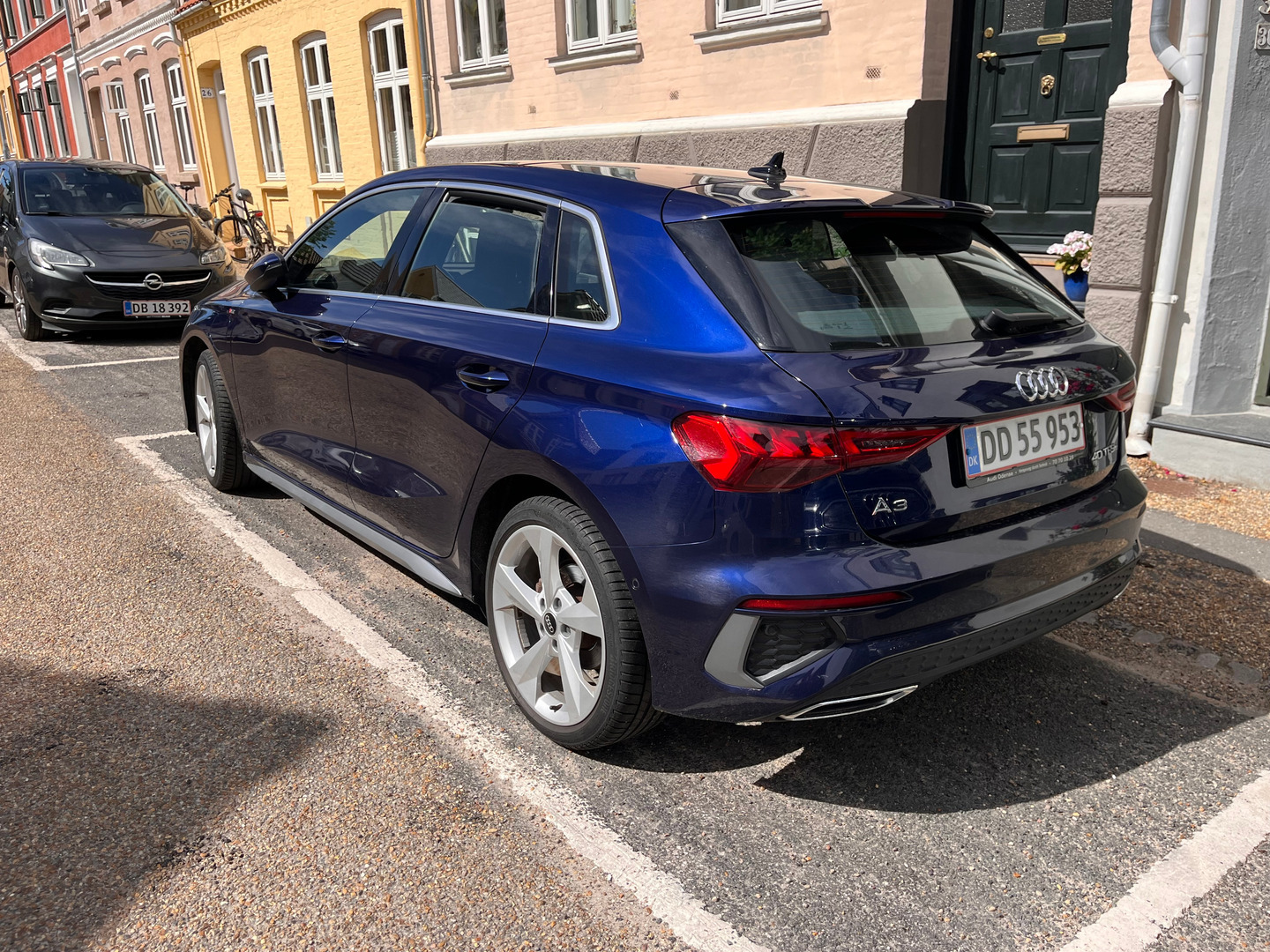 Blå Audi A3 fra 2021