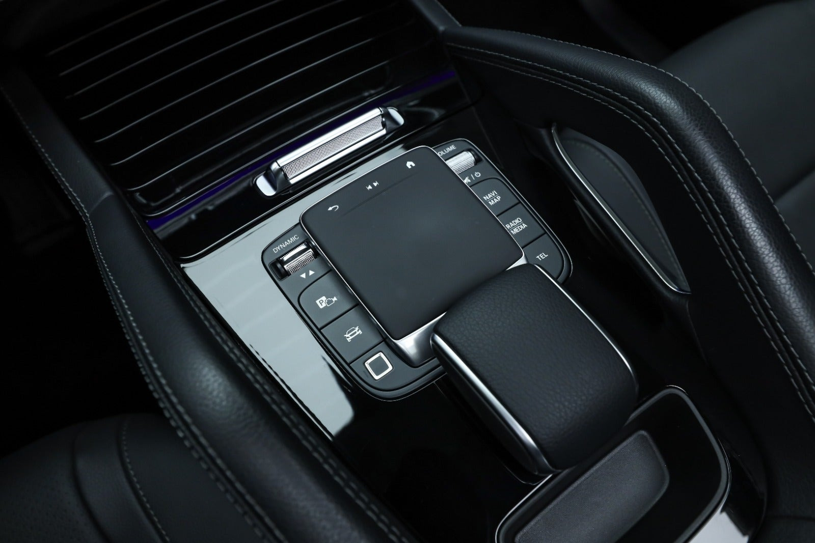 Sort Mercedes GLE350 de fra 2025