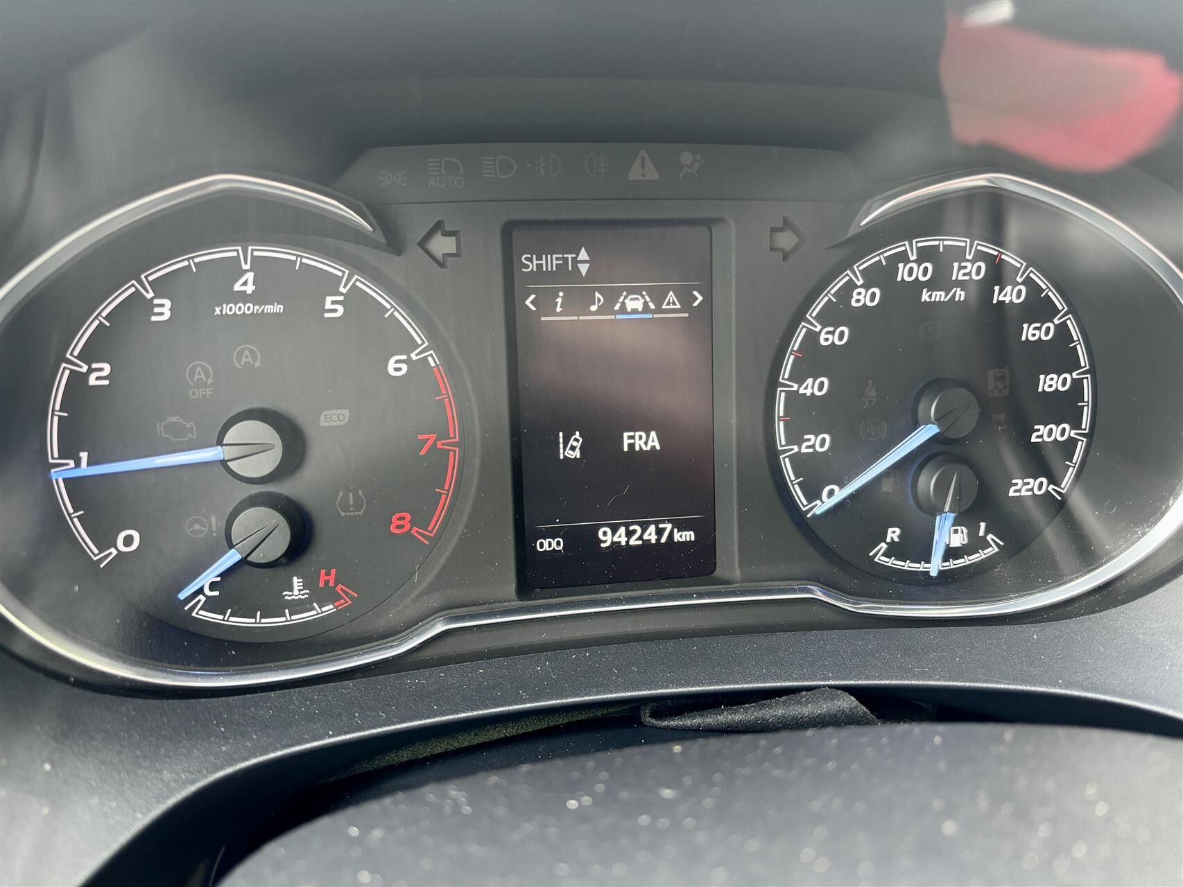 Bronze Toyota Yaris fra 2019