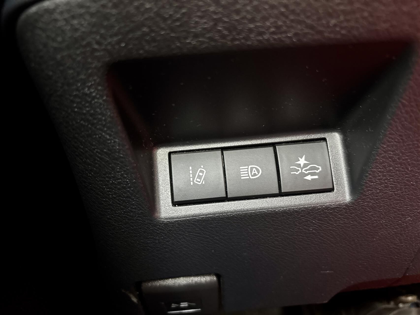 Bronze Toyota Yaris fra 2019