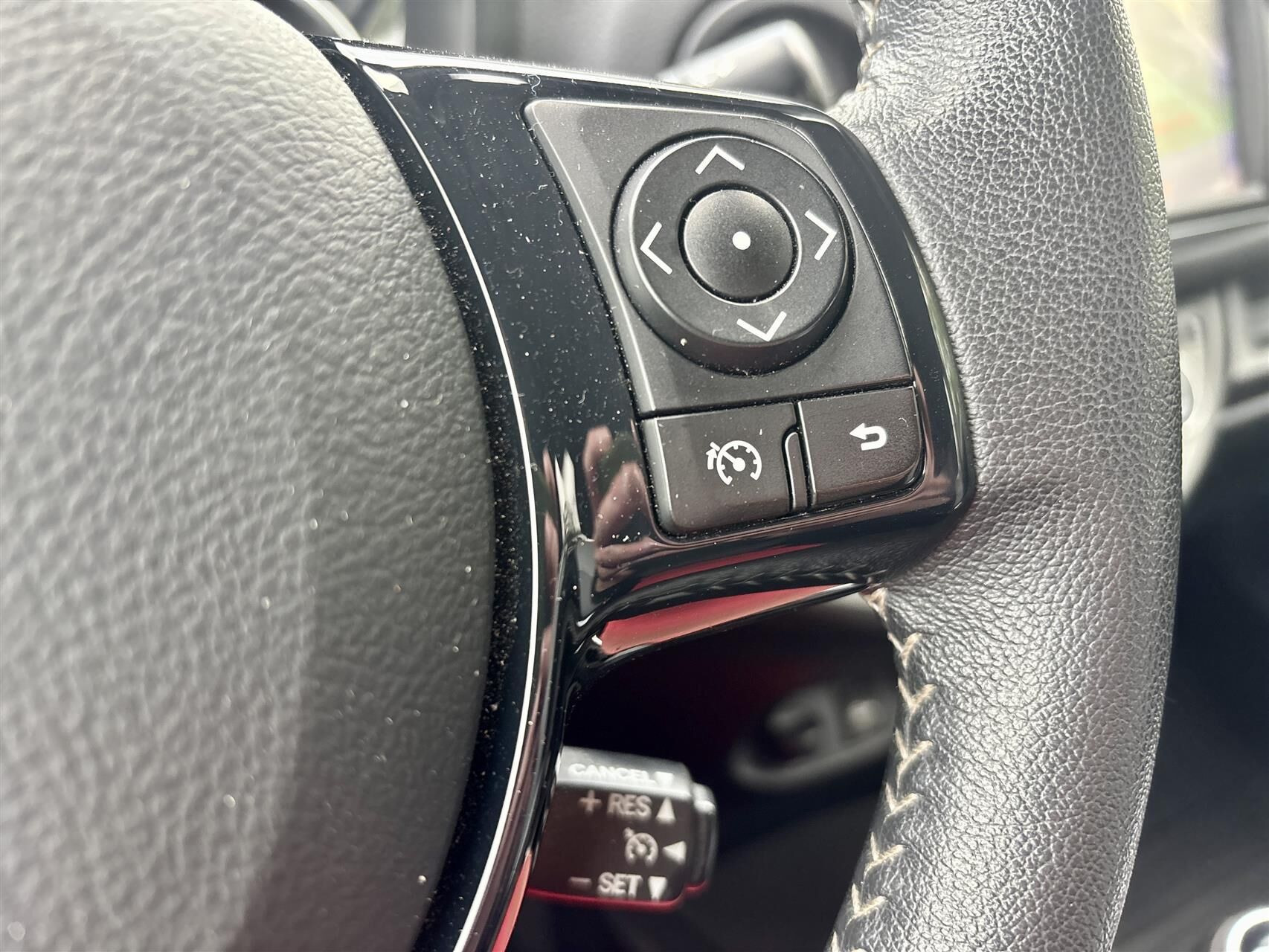 Bronze Toyota Yaris fra 2019