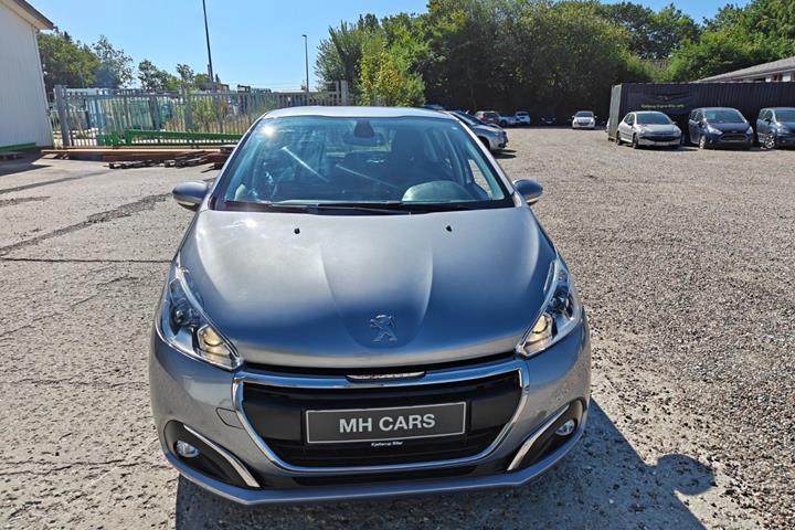 undefined Peugeot 208 fra 2019
