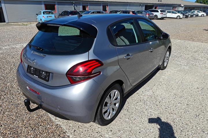 undefined Peugeot 208 fra 2019