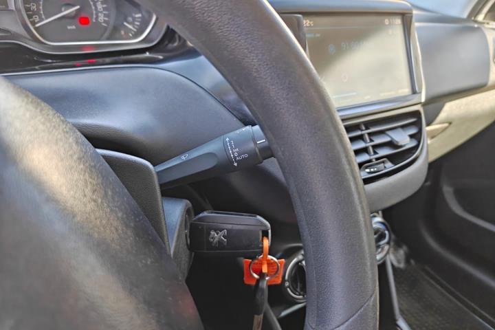 undefined Peugeot 208 fra 2019