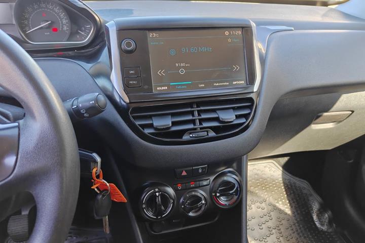 undefined Peugeot 208 fra 2019