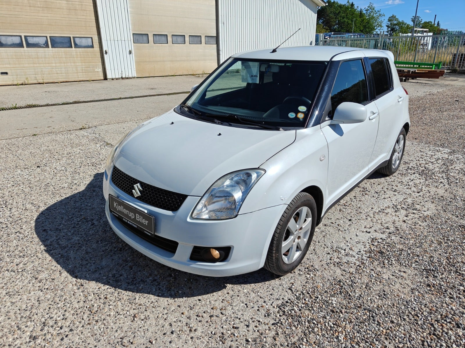 Gul Suzuki Swift fra 2009