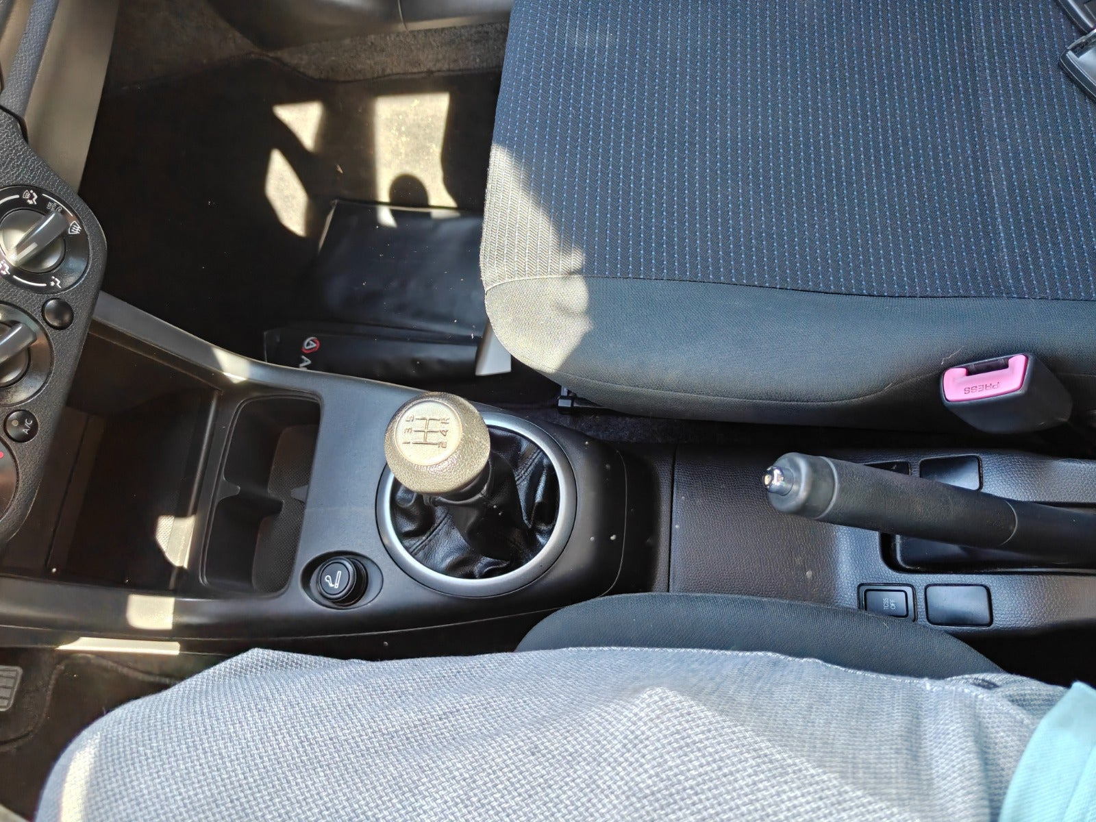 Gul Suzuki Swift fra 2009